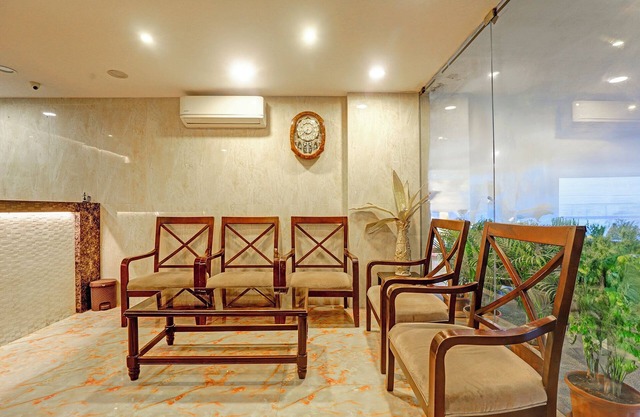 Fabhotel Western Inn