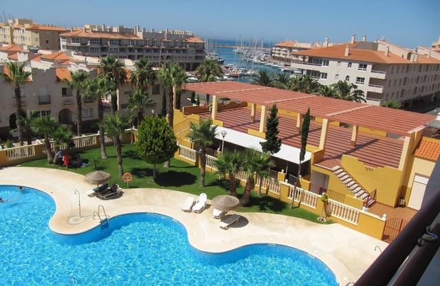 'Fabulous sunny apartment' with Terrace