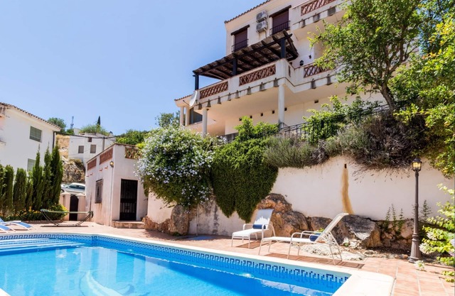 Fabulous villa with private pool and views