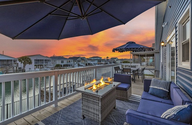 Fall Sale! 4 min to Beach! Free Pool Heat! Golf!