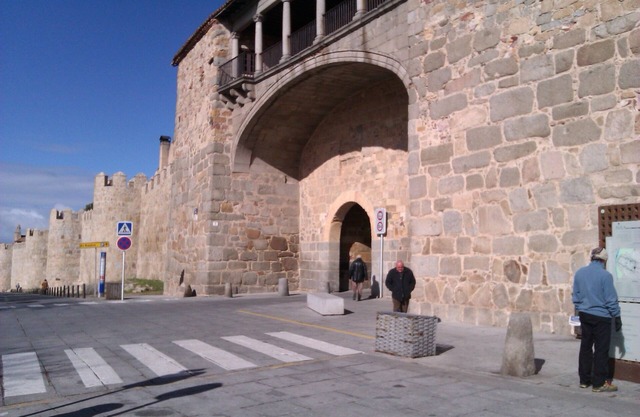 FAMILY ACCOMMODATION CONDE DON RAMON. GARAGE INCLUDED. Free WIFI.