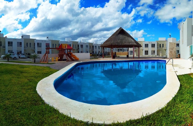 Family-friendly, near from Mayan Attractions eco-parks, very secure neighborhood