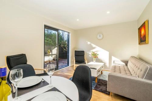 Family friendly - 10min drive to Chch city centre