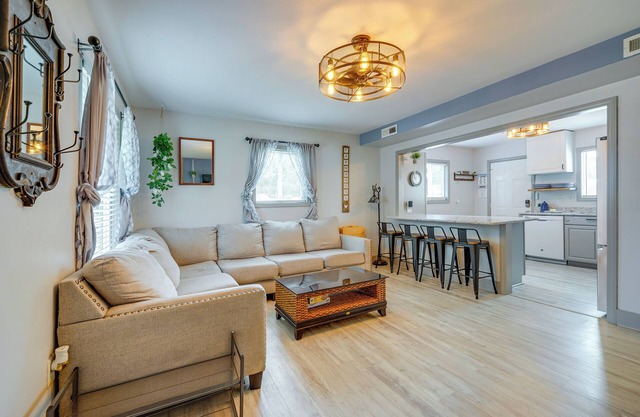 Family-Friendly Leland Home w/Patio & Grill