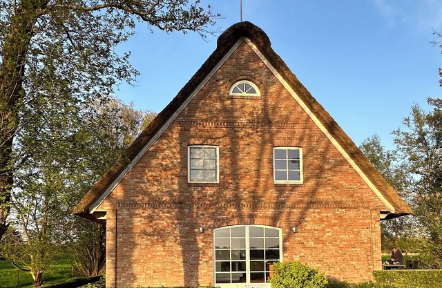 Family-friendly, quiet, rural location, good facilities