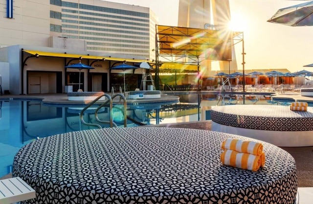 Family Getaway! 3 Serene Units, Pool, Casino, Near Town Square Las Vegas
