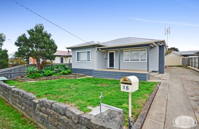 Family getaway with room to park the boat