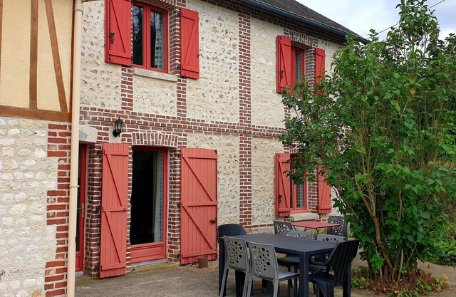 Family home in the heart of the Boucles de la Seine Normandie Regional Park