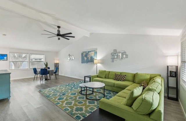 Family Home Near SMU