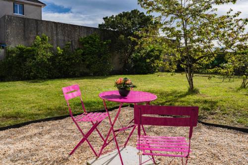 Family house with garden - near the beach