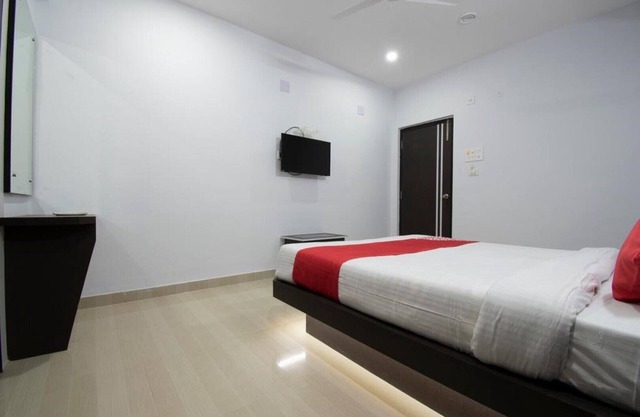 FAMILY ROOM 8-S G INTERNATIONAL