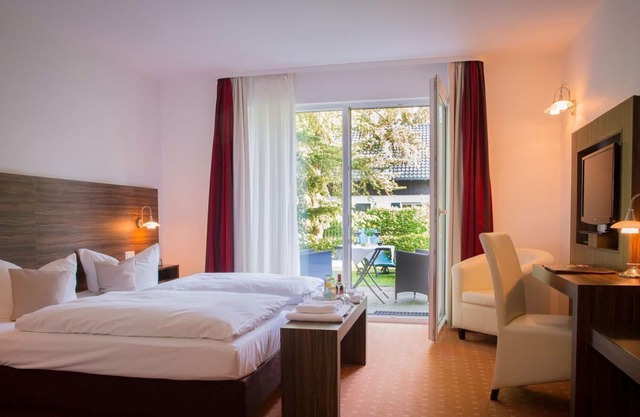 Family room with terrace (shower/toilet)