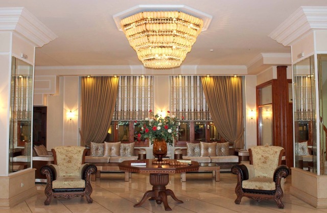 Famissi Hotel