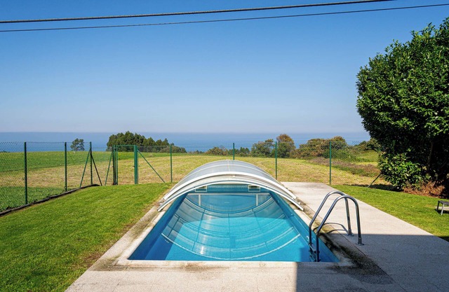 Fantástico Chalet con Piscina, Barbacoa y Vistas al mar en Zona muy Tranquila