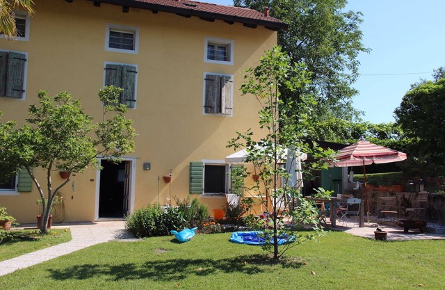 Fantastic country house with a spacious garden