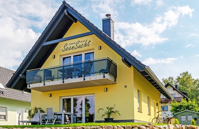 Fantastic vacation apartment with Müritz view and fireplace