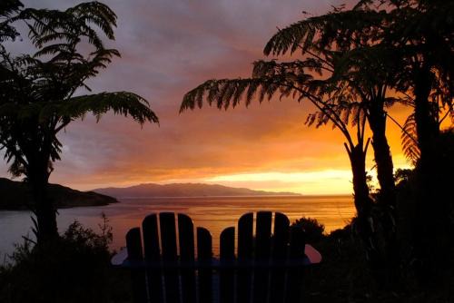 Fantasy Island - private seaview cabins