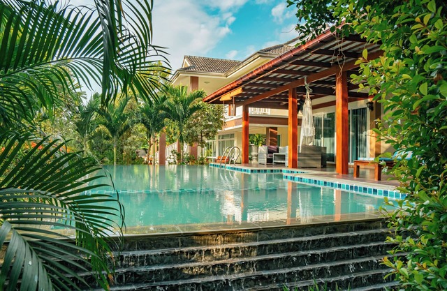 Farinda Resort & Pool Villa