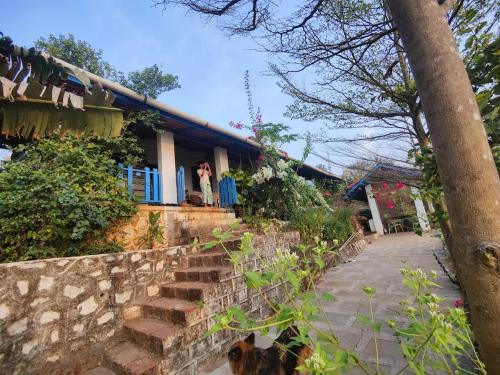 Farmer's Deck Farmstay - Hill Top Villa