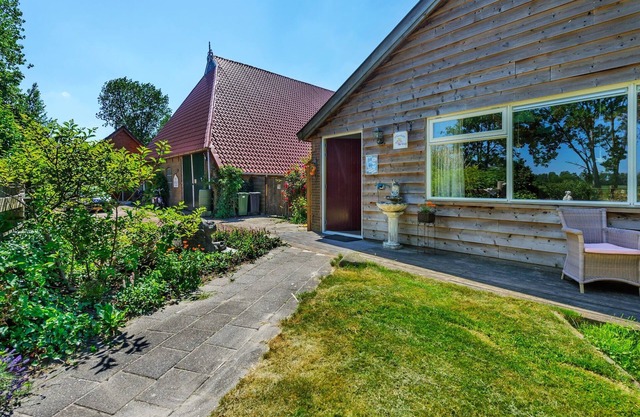 Farmhouse in Eastermar near De Leijen River