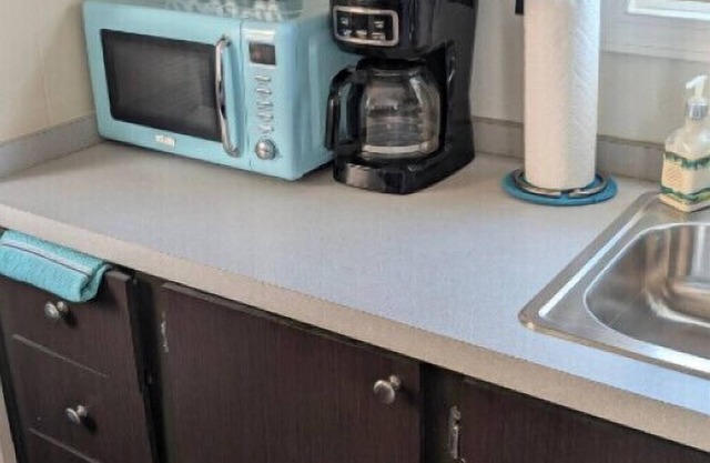 Farmington Hills Tiny Home Workspace + Parking