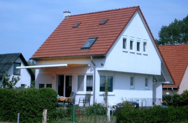 *Fe-house, 4 pers. Fireplace, Internet, table tennis, children and pets welcome