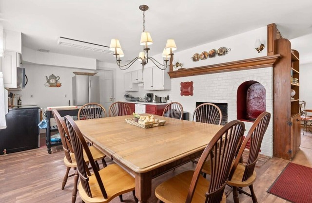 Federal on Exeter | Circa 1805 | UNH |Pet-Friendly