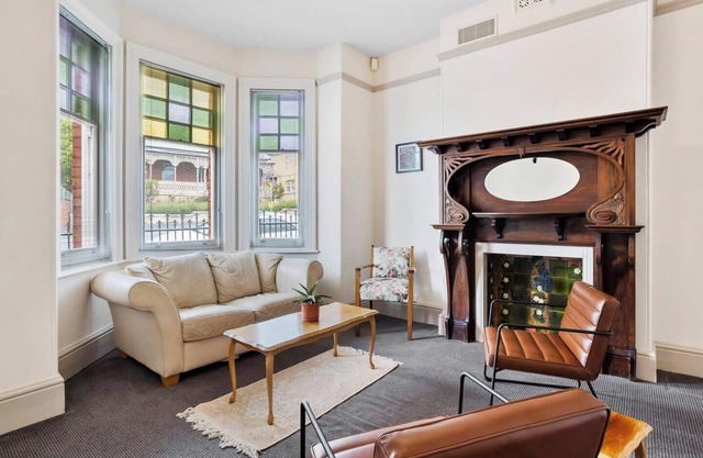 Federation Style meets Central Hobart Location