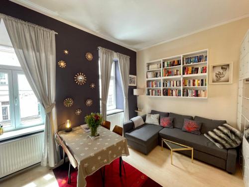 Feel at home - Self Check In