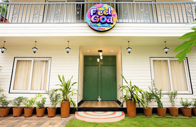 Feel Goa Villa Ridley- Unit of My Booking Guru, 2 minutes to the Beach.