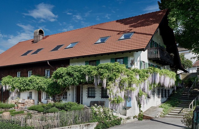 Feel-good atmosphere in beautiful Holzhausen