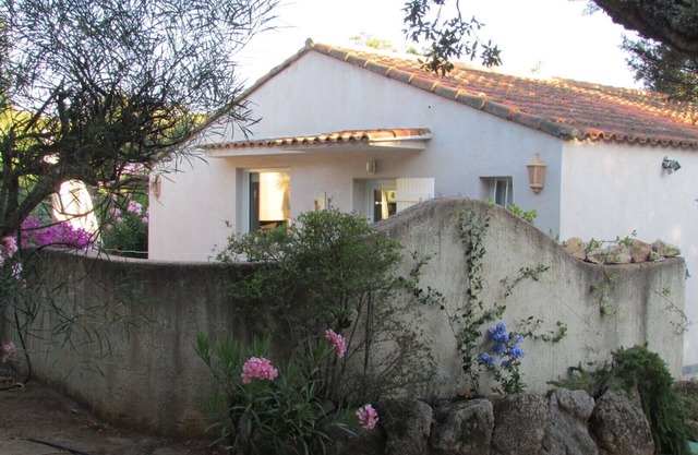 FEET IN THE WATER - SANTA GIULIA -VILLA 60M2 - AIR CONDITIONED - BIG TERRACE