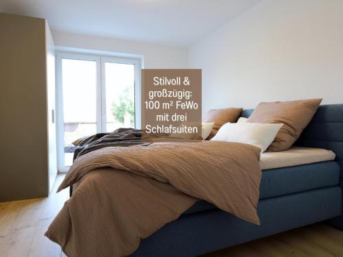 Ferienhaus Höckelheim - FeWo Blaue Lagune - neu, modern & geräumig - 100 qm - 3 Schlafzimmer - bis 6 Gäste, Babies reisen gratis - Garten, Grill & Terrasse - Fußbodenheizung - Smart-TV - Küche mit Backofen, Spülmaschine & Toaster - nahe Göttingen