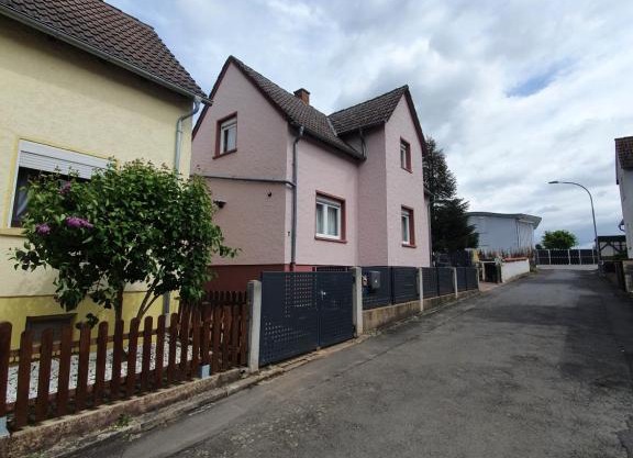 Ferienhaus in einem Wohngebiet bei Frankfurt