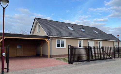 Ferienhaus In Linum Mit Garten, Terrasse Und Grill
