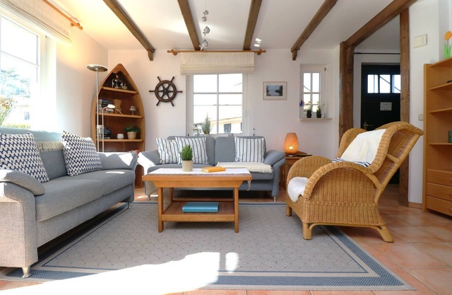 Ferienwohnung mit Terrasse in Boddennähe