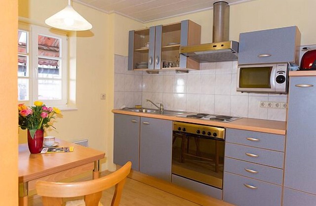 Ferienwohnung, 30 qm, 1 Wohn-/schlafzimmer, Max. 2 Personen + Aufbettung Möglich