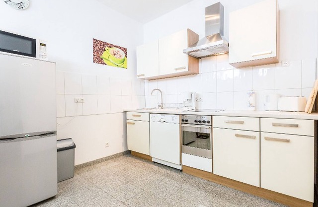 Ferienwohnung, 90qm, 2 Schlafzimmer, 1 Wohn-/schlafzimmer, Max. 8 Personen