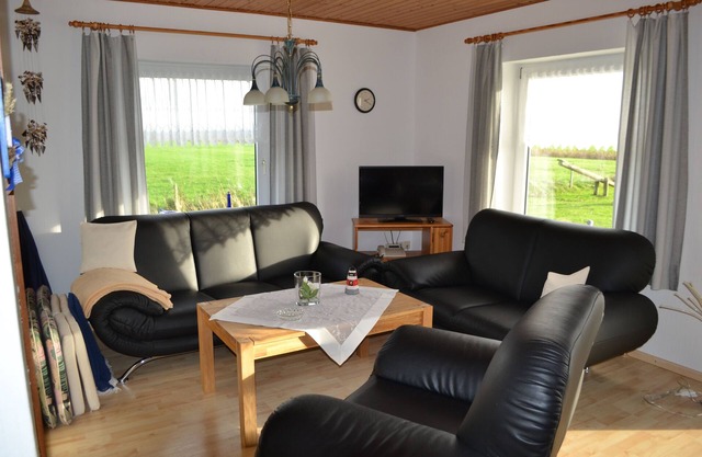 Ferienwohnung auf dem Ferienhof Nickelswarft 2 in Poppenbüll für 2-6 Personen