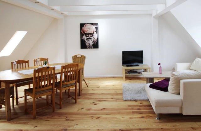 Ferienwohnung Hanau Hu03, 75qm, 1 Schlafzimmer, 1 Wohn-/ Schlafzimmer, Max. 5 Personen