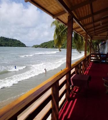 Fernandes Bar and Restaurant