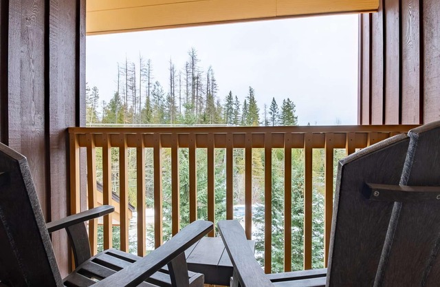 Fernie - Timberline Lodges Balsam #544