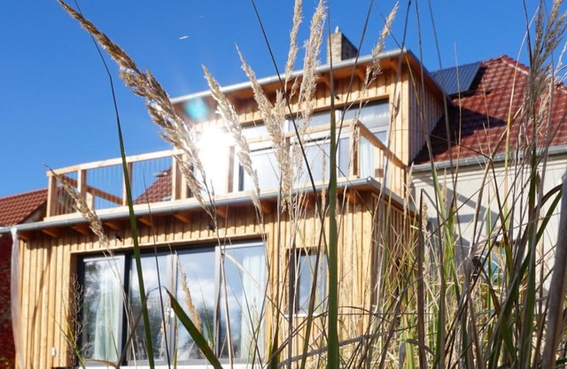 FeWo EG am Fluss mit Terrasse - eine grüne Oase