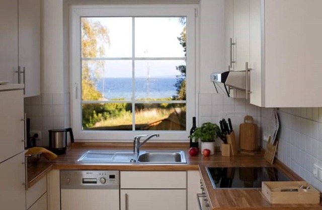 FeWo Hans - Vacation with a view of the Baltic Sea right on the beach