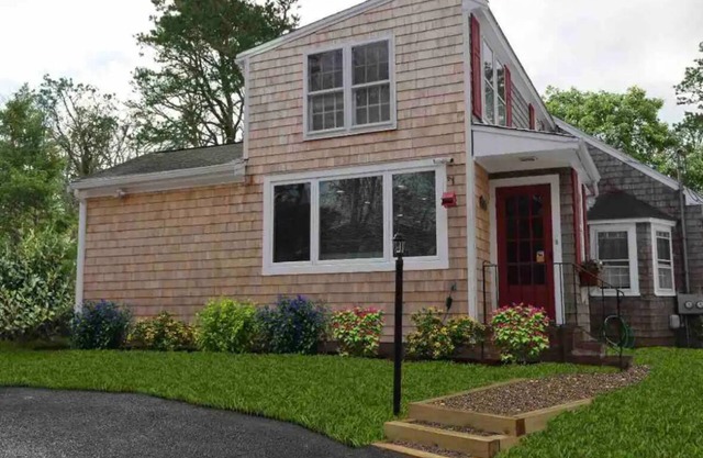 Fido friendly Walk to Red River Beach - Sleeps 20 - Hot tub - Bring your boat!