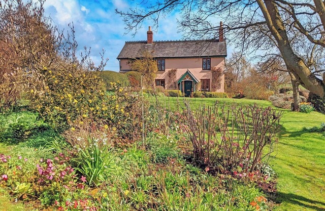 Field Cottage - Wye Valley Holiday Cottage
