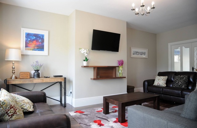 Fifty-Five Dingle - Holiday Home in Dingle Town