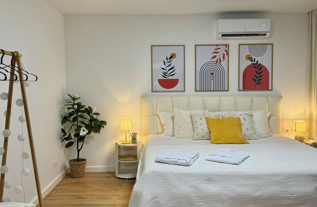 FILIN HOME with KING SIZE BED in the center of Chisinau