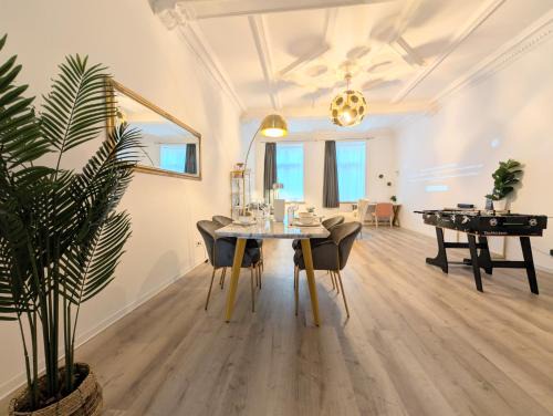 FILMAP-Apartments-Zentrale Lage-Boxspringbett-Beamer-Popcorn-gratis Parkplatz