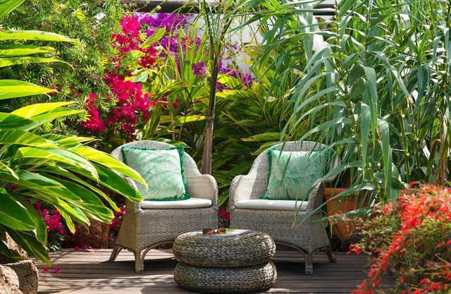 Finca Botanico Secret Garden - Private Tropical Garden, BBQ, Outdoor Spa Shower